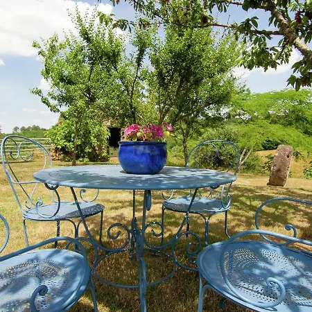 Comfy In Cyprien With Terrace Saint-Cyprien (Dordogne)